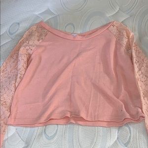 Long sleeve cropped tee